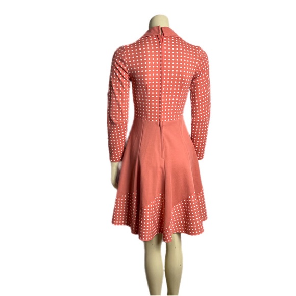 Vintage 1970s Pink Polka Dot Fit and Flare Dress - Size 8 - Picture 5 of 5